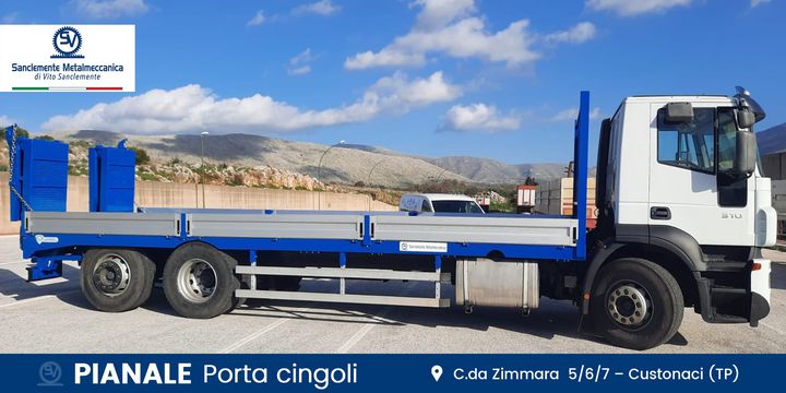 🟥Pianale porta cingoli👉Sei interessato all'acquisto di un Pianale porta cingoli? Contattaci o vieni a trovarci!⠀